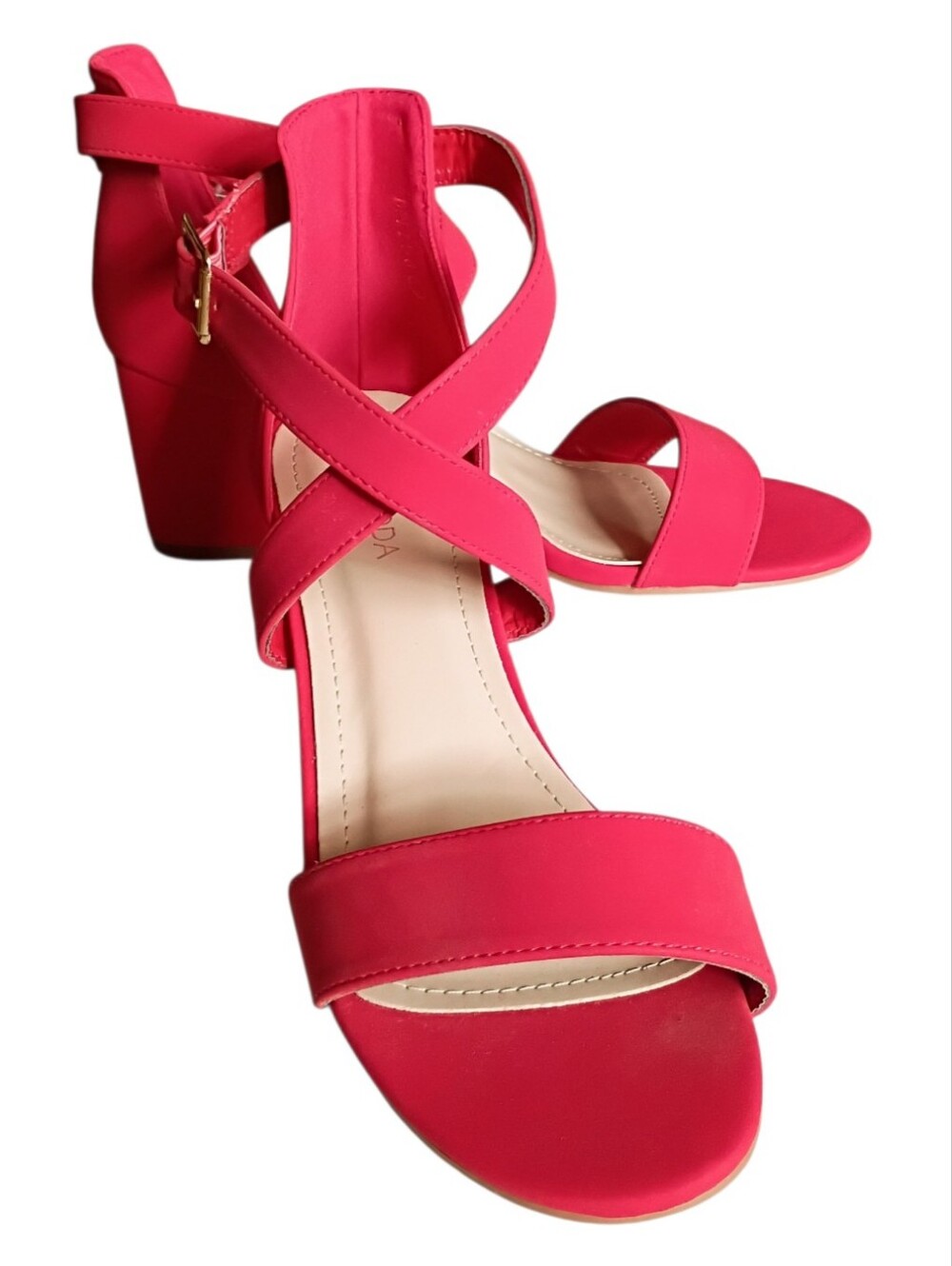 TOP MIDS Women's Delia-6 Sandals Red Strappy Block Heel Gold Buckle Sz 19